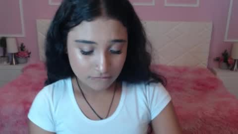 Bella online show from 11.22.25