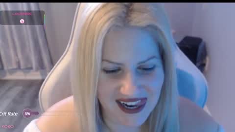 Snapshot of bellastar84 chatting on 03.11.25 Starr40 online show from 03.11.25