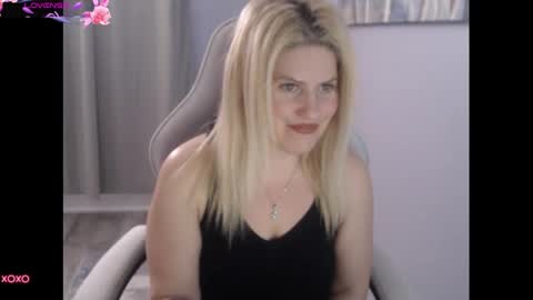 Snapshot of bellastar84 chatting on 09.30.25 Starr40 online show from 09.30.25