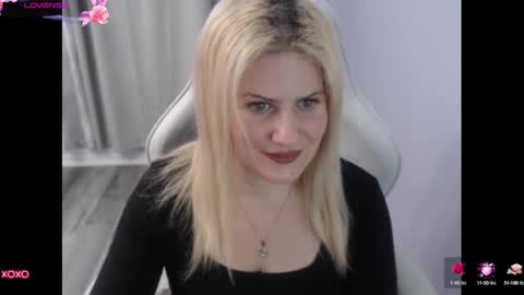 Snapshot of bellastar84 chatting on 10.16.25 Starr40 online show from 10.16.25