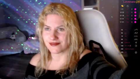 Snapshot of bellastar84 chatting on 01.19.26 Starr40 online show from 01.19.26