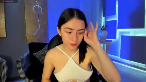 Snapshot of bellastorm1 chatting on 07.16.26 B E L L A online show from 07.16.26