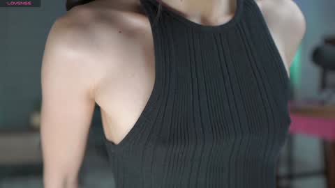 Snapshot of belle_adrienne chatting on 12.08.24 Belle Adrienne IG online show from 12.08.24