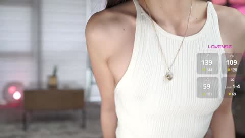 Snapshot of belle_adrienne chatting on 12.17.24 Belle Adrienne IG online show from 12.17.24