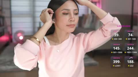 Snapshot of belle_adrienne chatting on 02.13.25 Belle Adrienne IG online show from 02.13.25