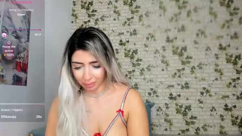 LucyJelly online show from 01.03.25