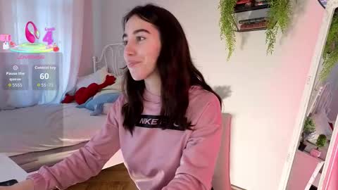 Bella online show from 09.08.25