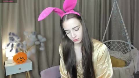 Belle online show from 10.31.25