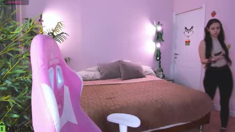 Belle online show from 12.20.25