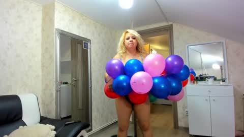 Vivi online show from 11.06.25