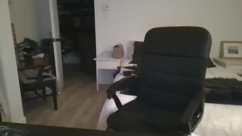 bellequeue19758 online show from 10.18.25