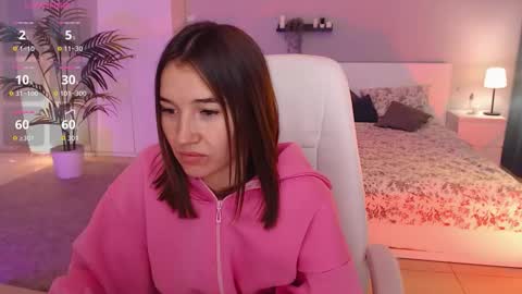 Bella online show from 09.16.25