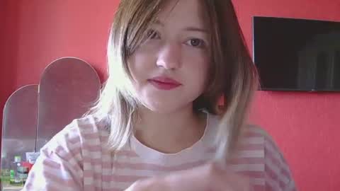 Snapshot of belovedmary chatting on 06.17.26 belovedmary online show from 06.17.26