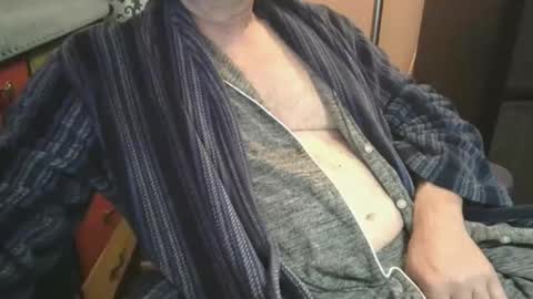 Snapshot of bendrinkin chatting on 05.04.26 bendrinkin online show from 05.04.26