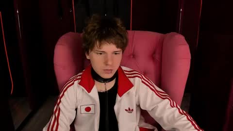Snapshot of benjamin_harris chatting on 06.02.26 Benjamin online show from 06.02.26
