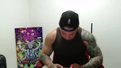 Snapshot of benjamin_isaac chatting on 04.25.26 benjamin_isaac online show from 04.25.26
