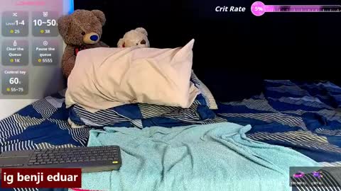 Snapshot of benji_hoter chatting on 03.31.26 Benji Hoter online show from 03.31.26