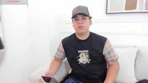 Snapshot of bennett_alejoo chatting on 09.11.25 bennett_alejoo online show from 09.11.25