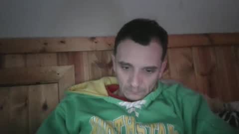 Snapshot of bennymn chatting on 02.14.25 benny and innocentvixon online show from 02.14.25