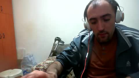 Snapshot of bentish chatting on 12.14.24 bentish online show from 12.14.24