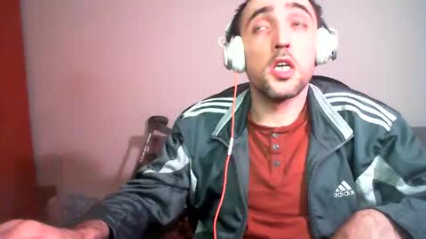 Snapshot of bentish chatting on 12.15.24 bentish online show from 12.15.24