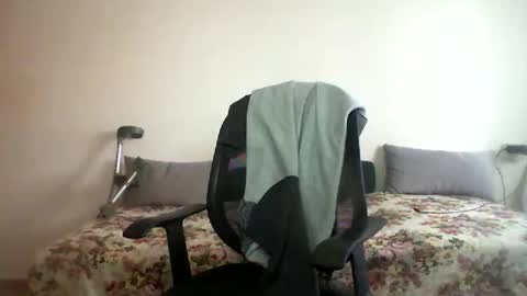 Snapshot of bentish chatting on 12.31.24 bentish online show from 12.31.24