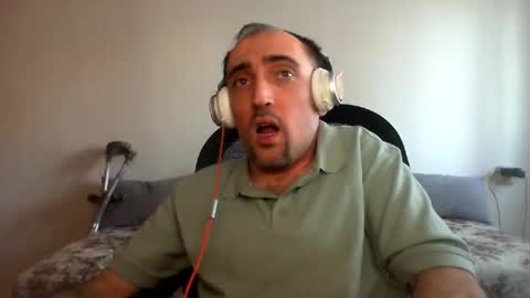 Snapshot of bentish chatting on 01.02.25 bentish online show from 01.02.25