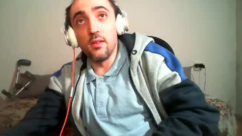 Snapshot of bentish chatting on 01.04.25 bentish online show from 01.04.25