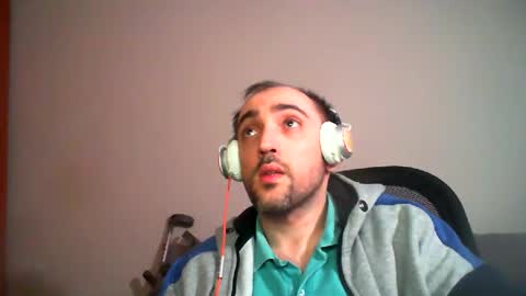 Snapshot of bentish chatting on 01.07.25 bentish online show from 01.07.25