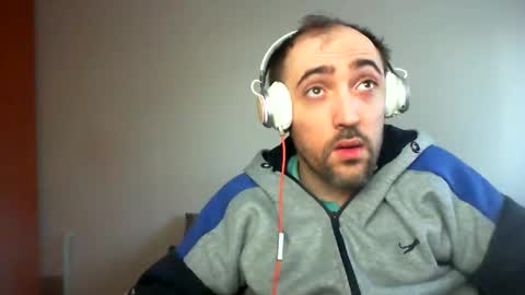 Snapshot of bentish chatting on 01.09.25 bentish online show from 01.09.25