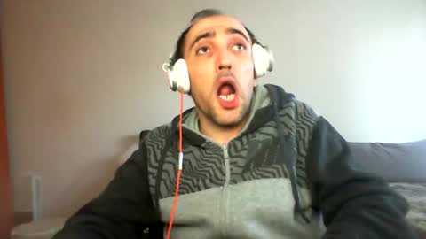 Snapshot of bentish chatting on 01.11.25 bentish online show from 01.11.25