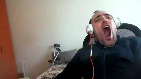 Snapshot of bentish chatting on 01.23.25 bentish online show from 01.23.25