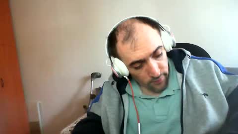 Snapshot of bentish chatting on 01.25.25 bentish online show from 01.25.25