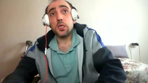 Snapshot of bentish chatting on 01.26.25 bentish online show from 01.26.25