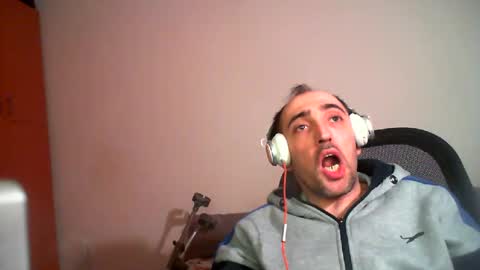 Snapshot of bentish chatting on 01.26.25 bentish online show from 01.26.25