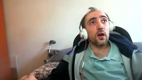 Snapshot of bentish chatting on 01.28.25 bentish online show from 01.28.25