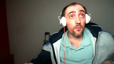 Snapshot of bentish chatting on 02.10.25 bentish online show from 02.10.25