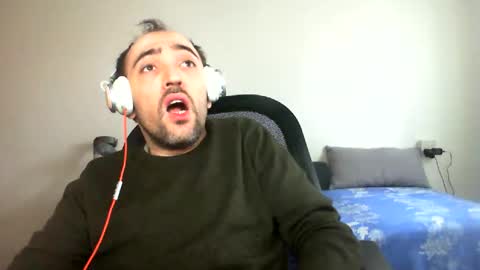 Snapshot of bentish chatting on 02.12.25 bentish online show from 02.12.25