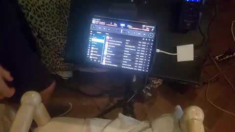 Snapshot of bentpilot chatting on 10.25.25 bentpilot online show from 10.25.25