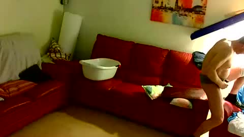 Benutzmich0800 online show from 11.28.25