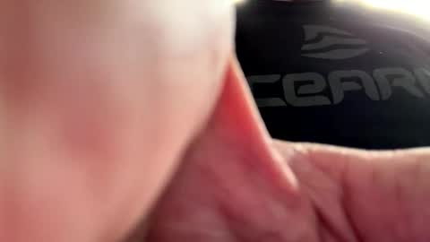 Snapshot of benz10001 chatting on 05.03.26 benz10001 online show from 05.03.26