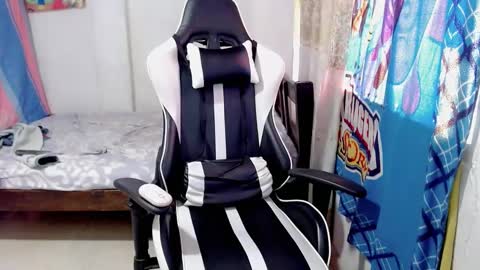 Bergon77 online show from 02.19.25