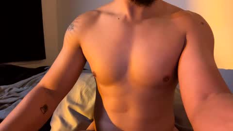 Snapshot of berriess_ chatting on 12.10.24 berriess_ online show from 12.10.24