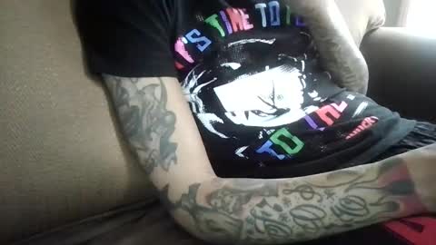 Snapshot of bertdollaz757 chatting on 04.18.26 ToxicPipe757 online show from 04.18.26