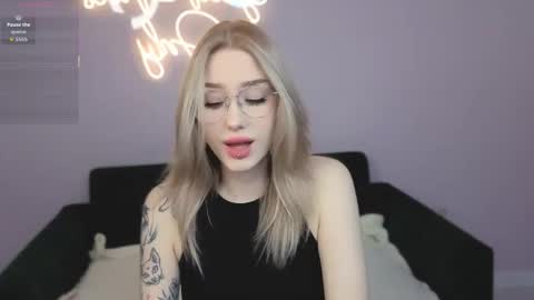 Danny and Kira online show from 10.17.25