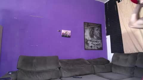 Snapshot of bestmuscle chatting on 02.16.25 bestmuscle online show from 02.16.25