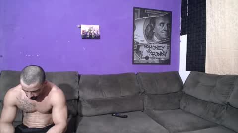 Snapshot of bestmuscle chatting on 03.03.25 bestmuscle online show from 03.03.25