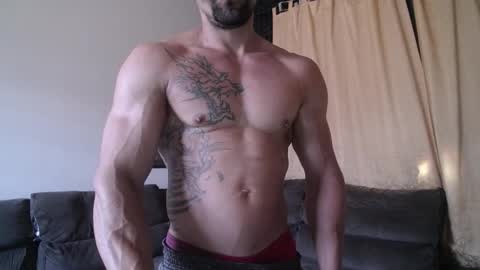 Snapshot of bestmuscle chatting on 01.11.26 bestmuscle online show from 01.11.26