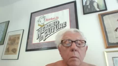 Snapshot of bestshot1951 chatting on 04.23.26 bestshot1951 online show from 04.23.26