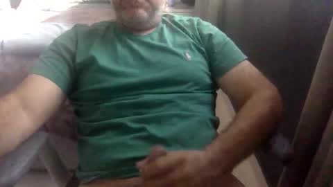 Snapshot of betoooox chatting on 03.02.26 Virtual Gentleman online show from 03.02.26